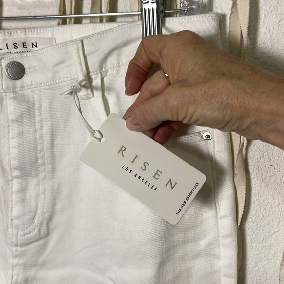 Risen NWT White Flare/Bootcut Jeans Size 31/13 - Picture 9 of 12